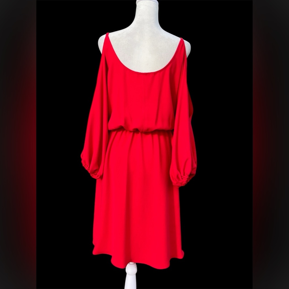 Trina Turk cold-shoulder midi dress. Balloon sleeves. Red. 8. Party, cocktail - Picture 7 of 11